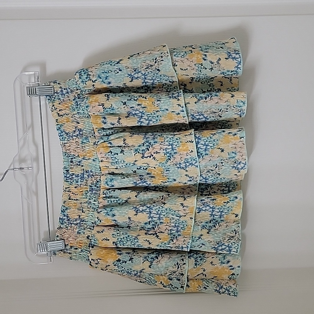 Forever 21 Size XS, Floral Ruffled Tiered Mini Skort, Excellent Used Condition